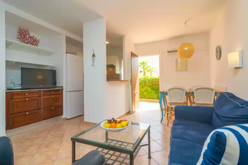 Holiday rentals in Barca trencada a3, es Cap des Moro
