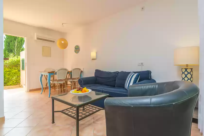 Holiday rentals in Barca trencada a3, es Cap des Moro