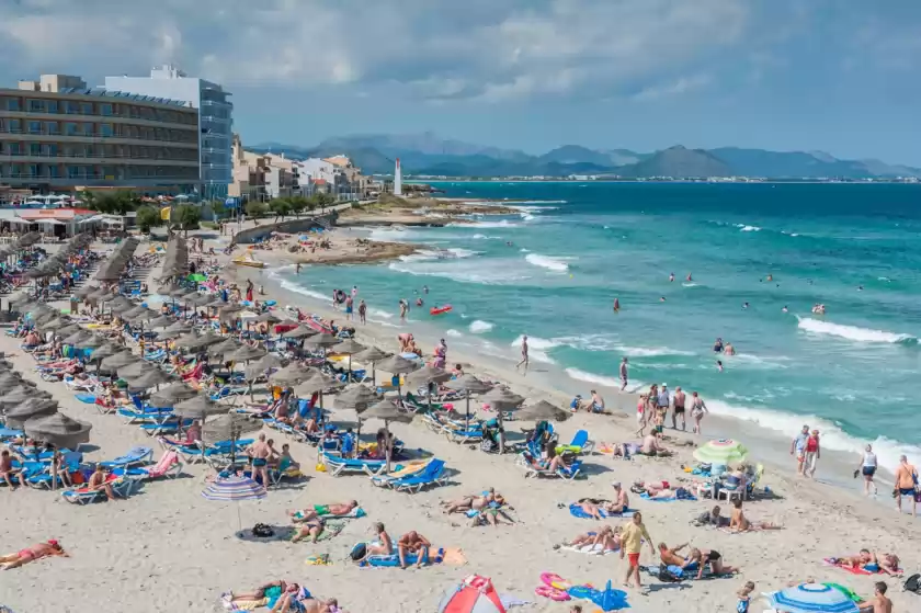 Holiday rentals in Boston, Can Picafort