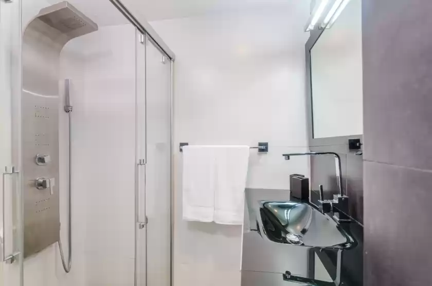 Holiday rentals in Boston, Can Picafort