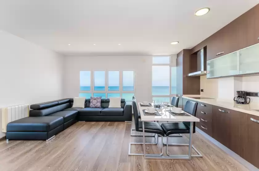 Holiday rentals in Boston, Can Picafort