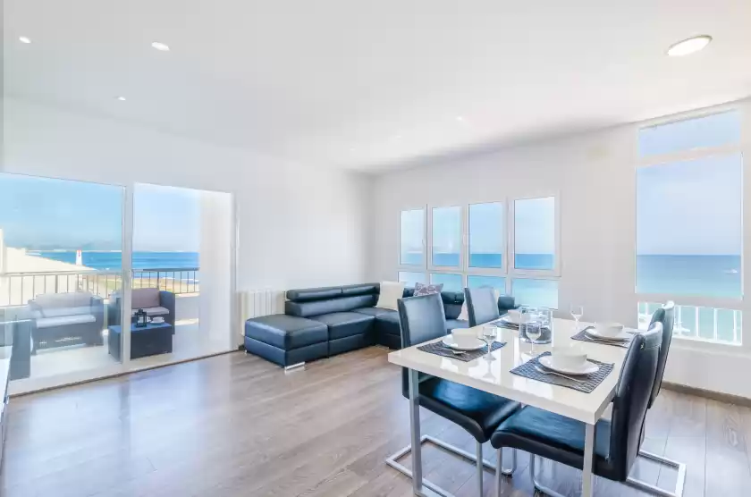 Holiday rentals in Boston, Can Picafort