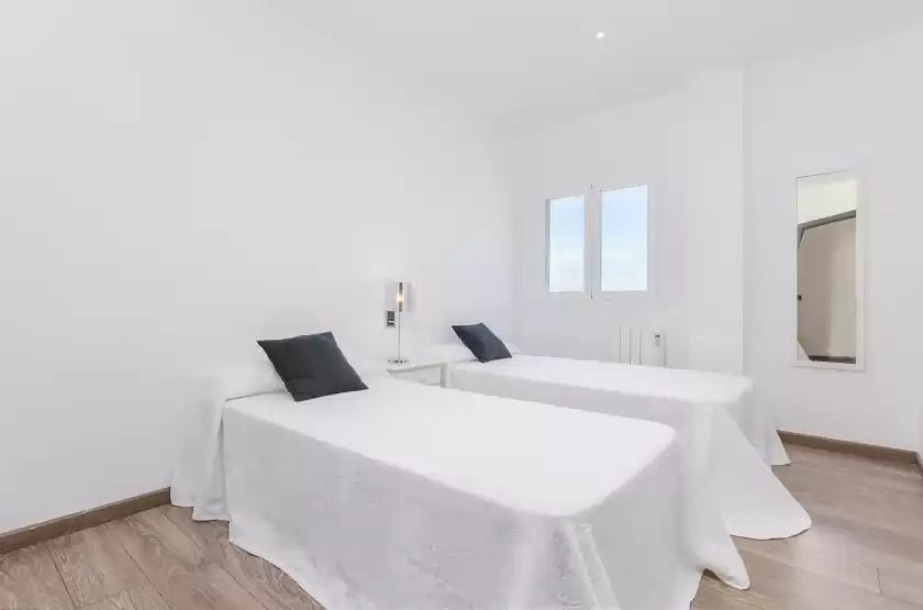 Holiday rentals in Boston, Can Picafort