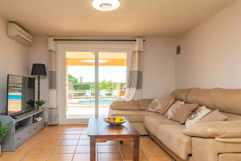 Holiday rentals in Finca castillo, Manacor