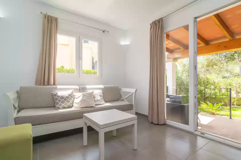 Holiday rentals in Villa blanca, Cala Ferrera
