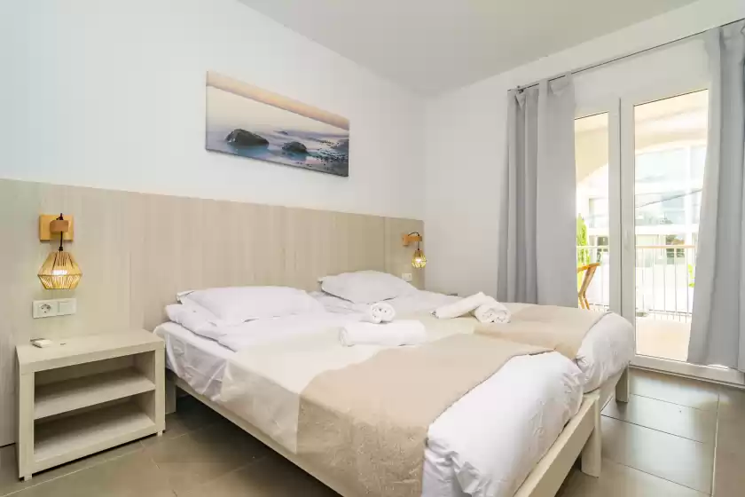 Holiday rentals in Villa blanca, Cala Ferrera