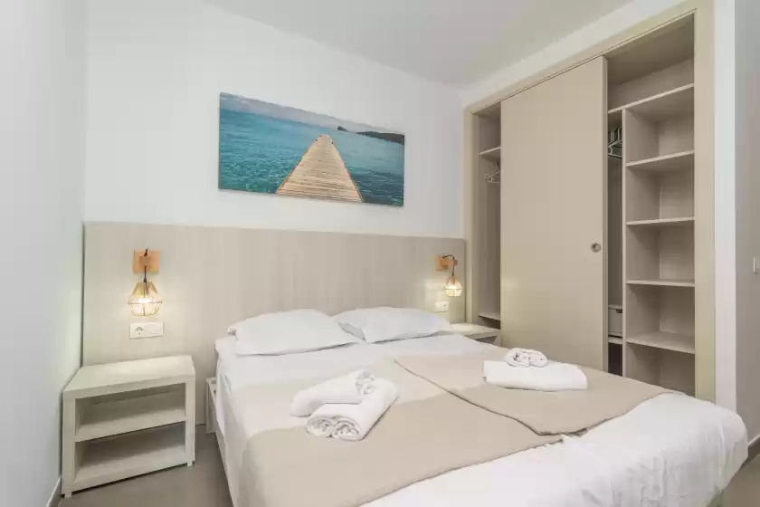 Holiday rentals in Villa blanca, Cala Ferrera