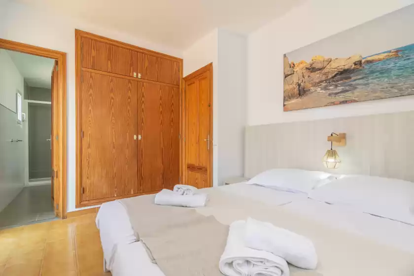 Holiday rentals in Villa blanca, Cala Ferrera