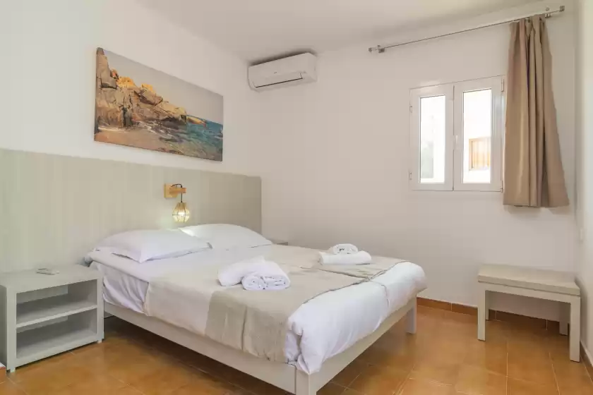 Holiday rentals in Villa blanca, Cala Ferrera