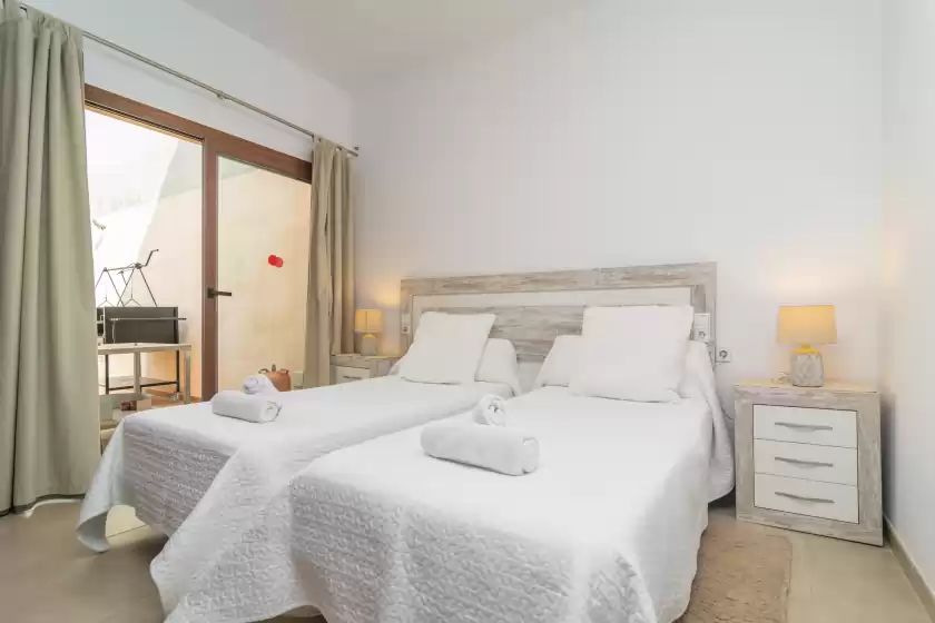 Holiday rentals in Villa placeta, Sa Pobla