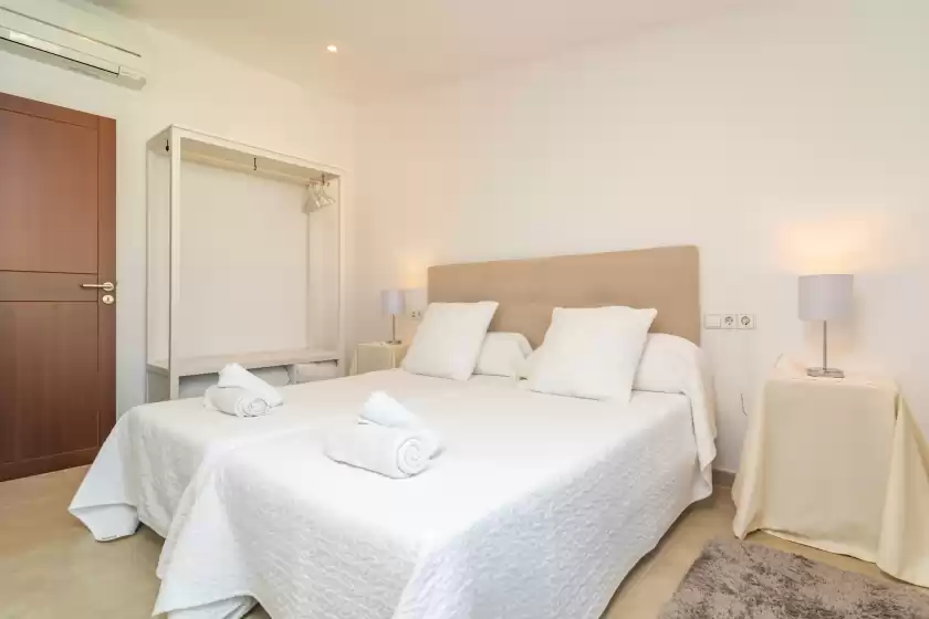 Holiday rentals in Villa placeta, Sa Pobla