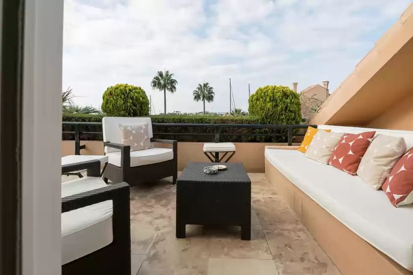 Holiday rentals in Calm and luxury - adults only, San Roque