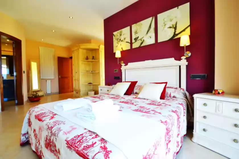 Holiday rentals in Chalet libertat, sa Torre