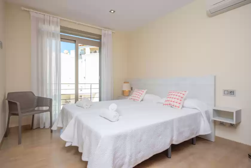 Holiday rentals in Antonia, Can Picafort