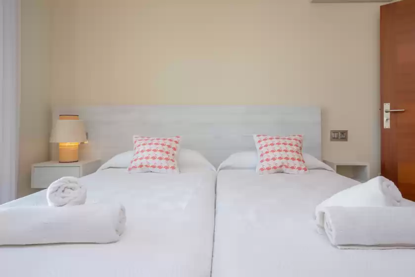 Holiday rentals in Antonia, Can Picafort