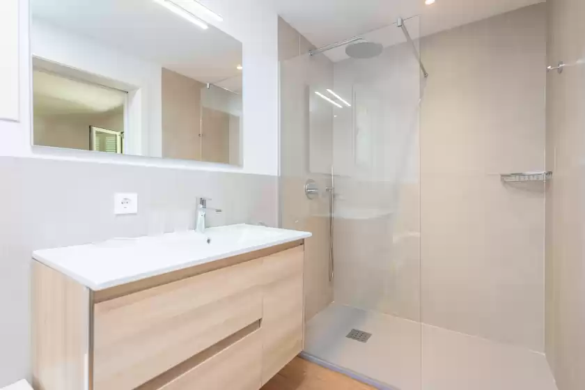 Holiday rentals in Ses set tanques de son fosquet, Llucmajor