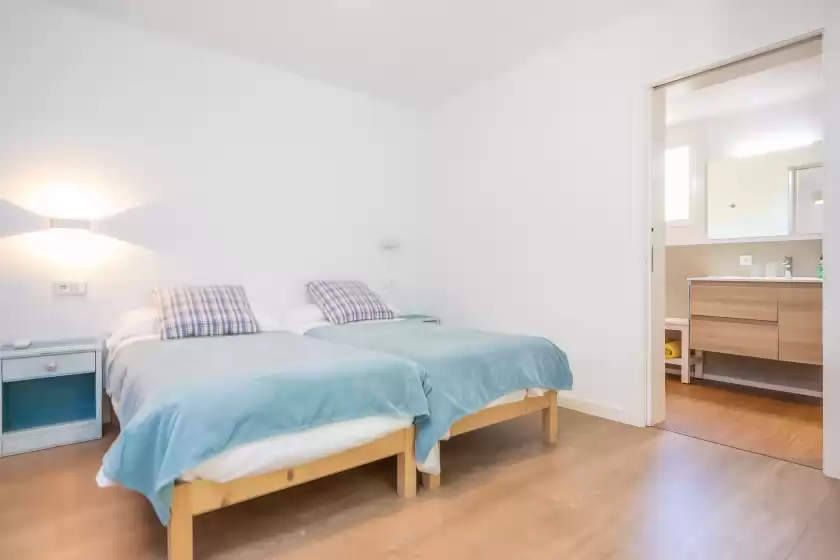 Holiday rentals in Ses set tanques de son fosquet, Llucmajor