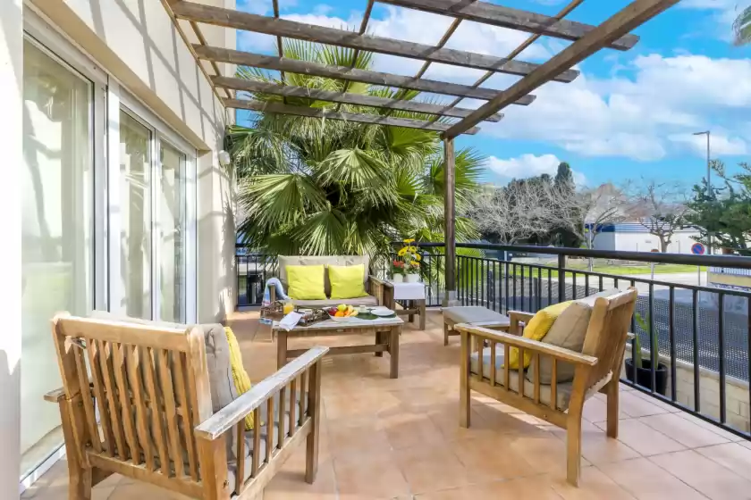 Holiday rentals in Coll groc, Grau i Platja