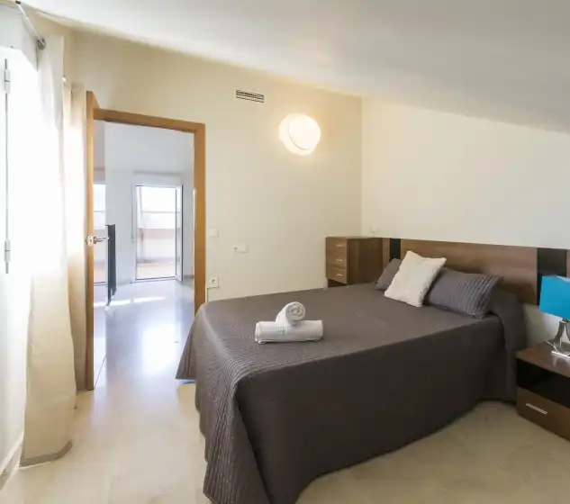 Holiday rentals in Coll groc, Grau i Platja