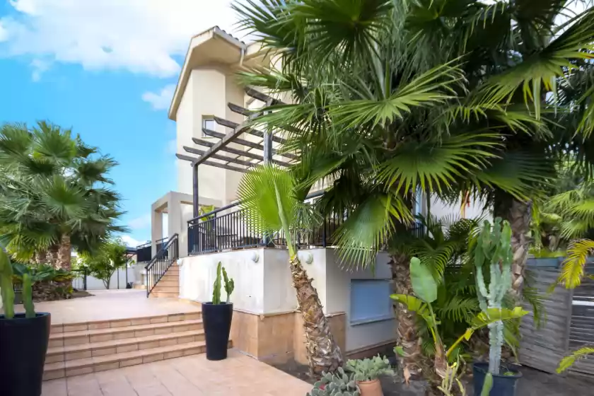 Holiday rentals in Coll groc, Grau i Platja