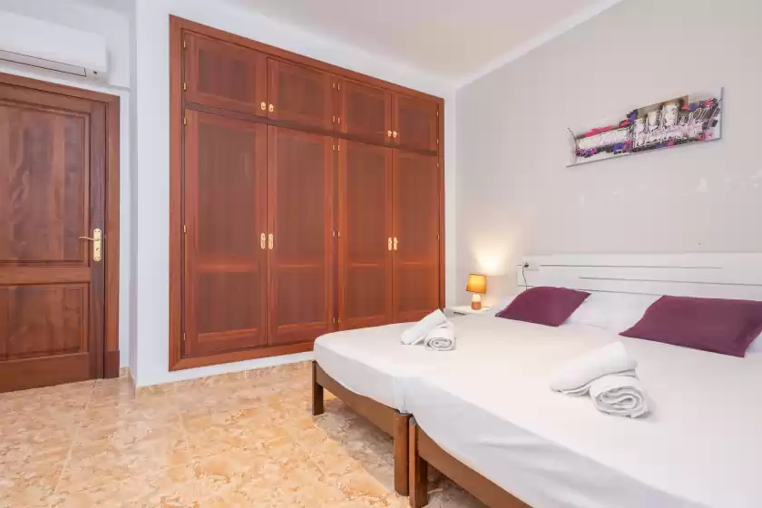 Holiday rentals in Sa teulera (sant joan), Sant Joan