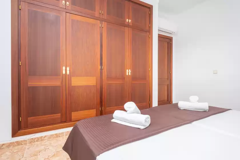 Holiday rentals in Sa teulera (sant joan), Sant Joan