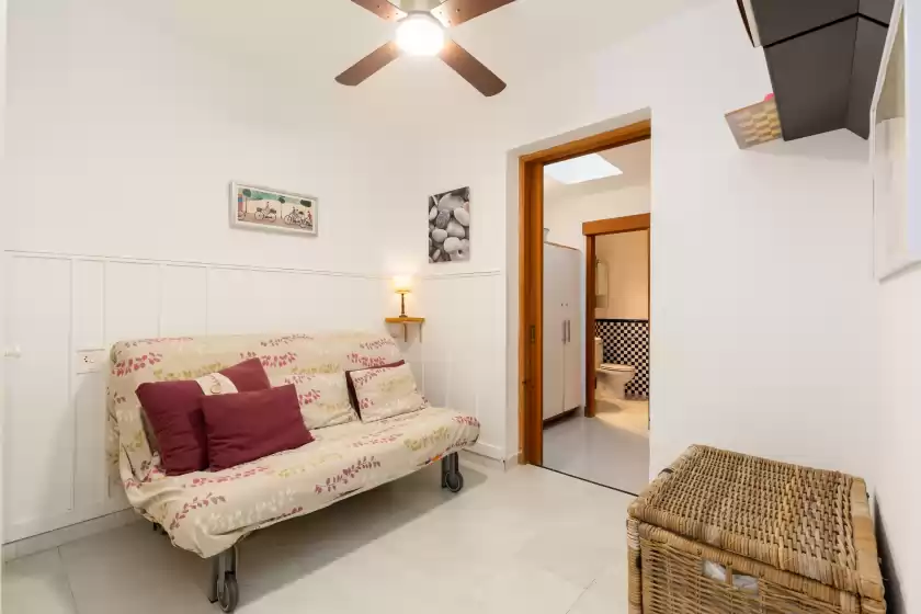 Holiday rentals in Clarona, Ciutadella