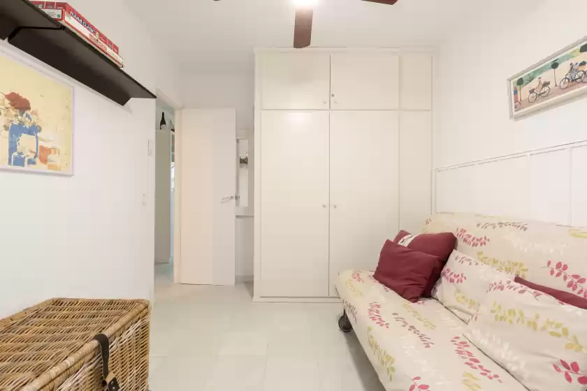 Holiday rentals in Clarona, Ciutadella