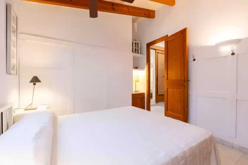 Holiday rentals in Clarona, Ciutadella