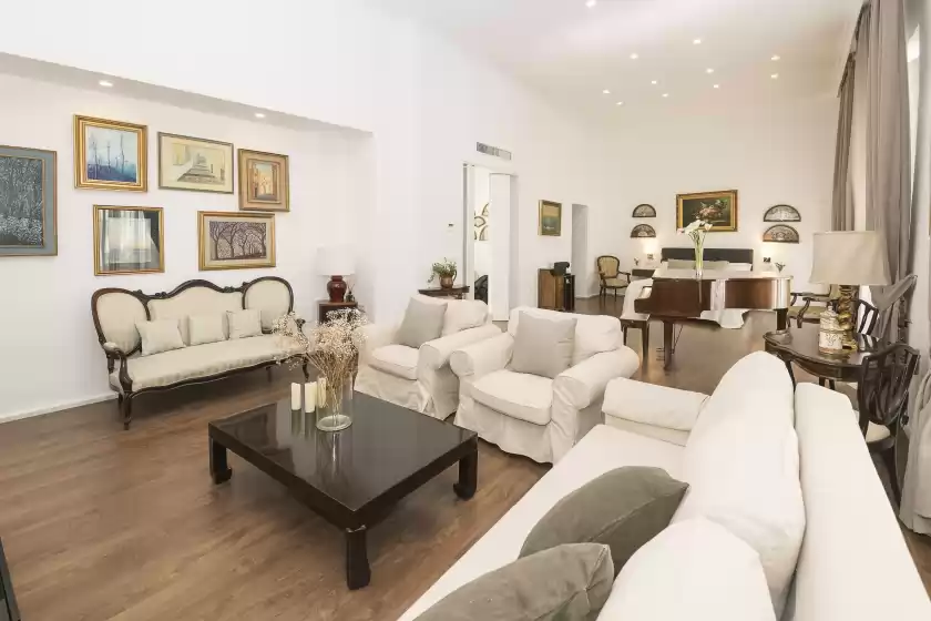 Holiday rentals in Luxe madre de dios, Sanlúcar de Barrameda