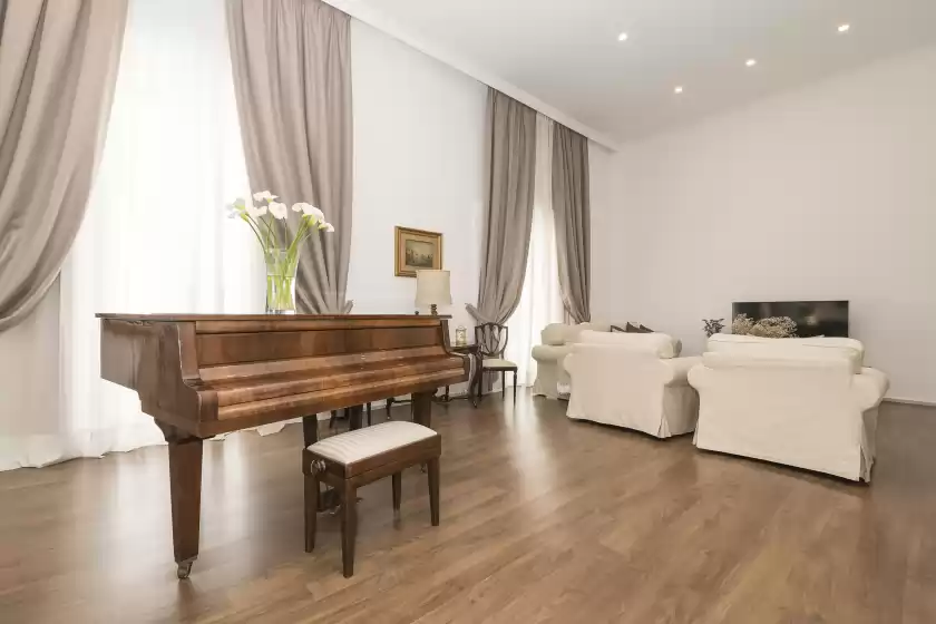 Holiday rentals in Luxe madre de dios, Sanlúcar de Barrameda