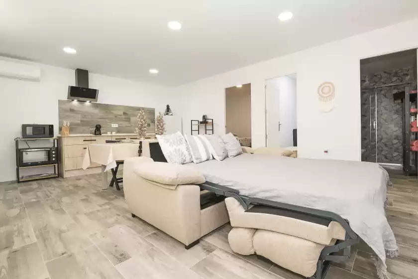 Holiday rentals in Apartamento tom-isi, Rota