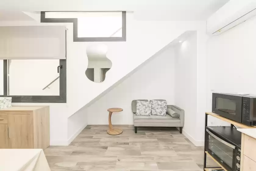 Holiday rentals in Apartamento tom-isi, Rota