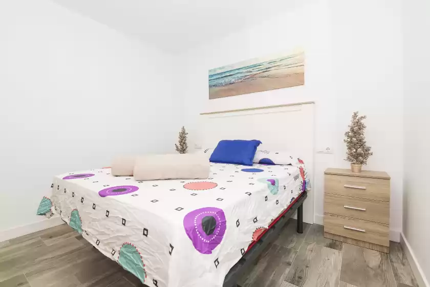 Holiday rentals in Apartamento tom-isi, Rota