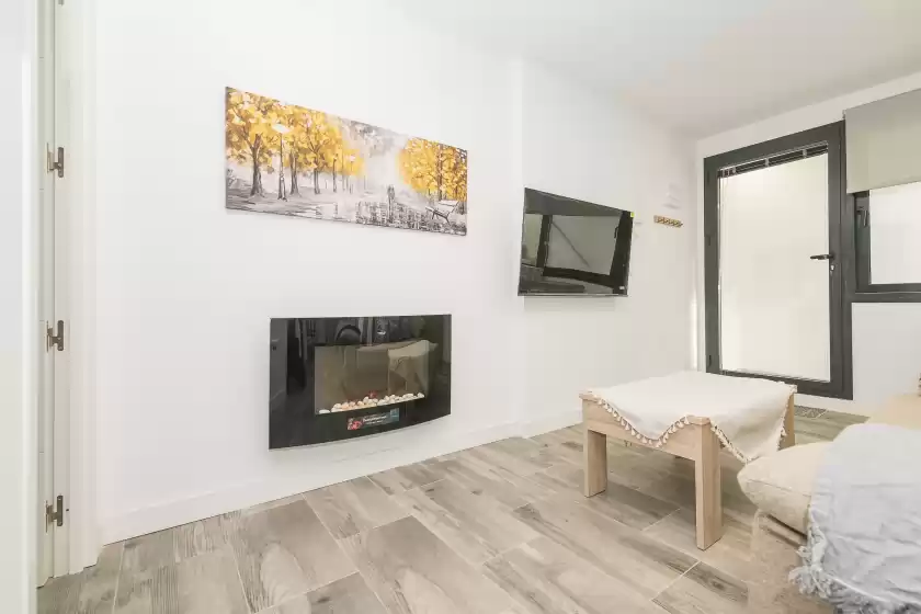 Holiday rentals in Apartamento tom-isi, Rota