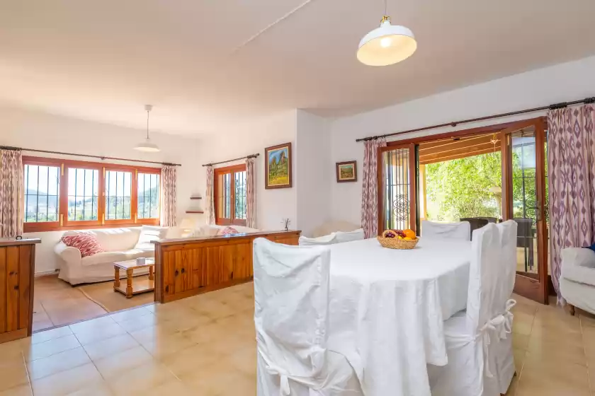 Holiday rentals in Villa es putchet, Bunyola