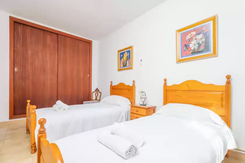 Holiday rentals in Villa es putchet, Bunyola