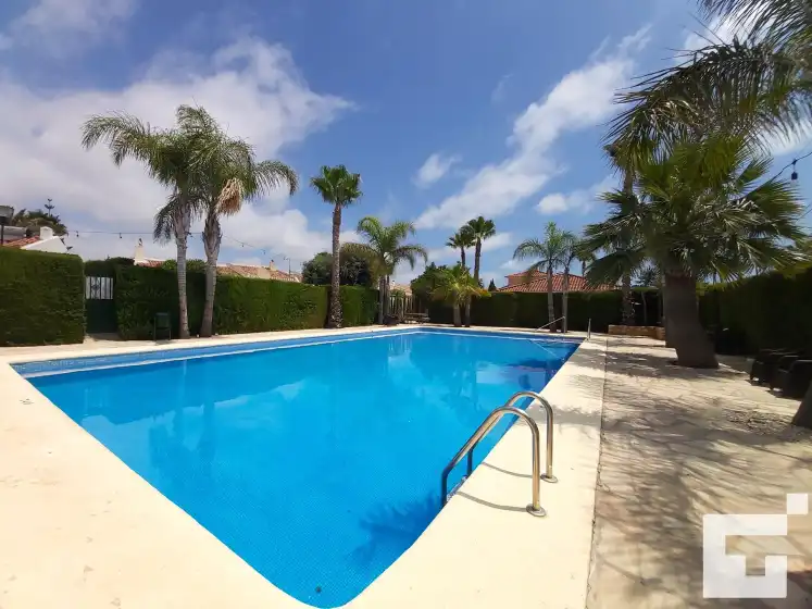 Holiday rentals in Bungalow la merced 34g - grupo turis