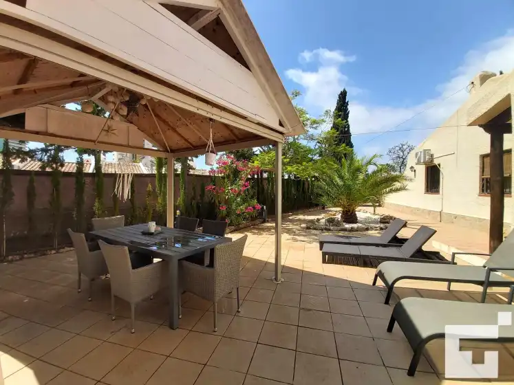 Holiday rentals in Bungalow la merced 34g - grupo turis, Calp