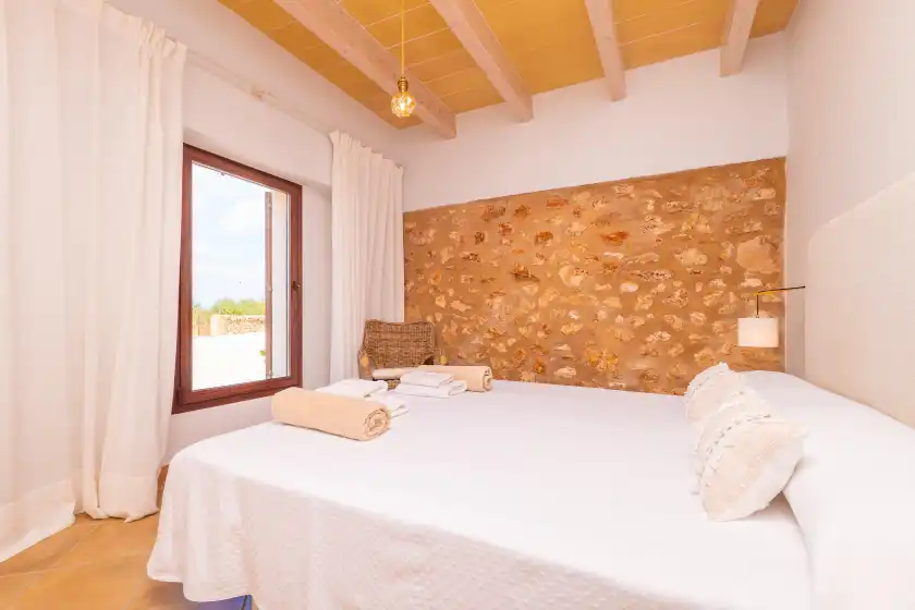 Holiday rentals in Son rossinyol nou, Campos