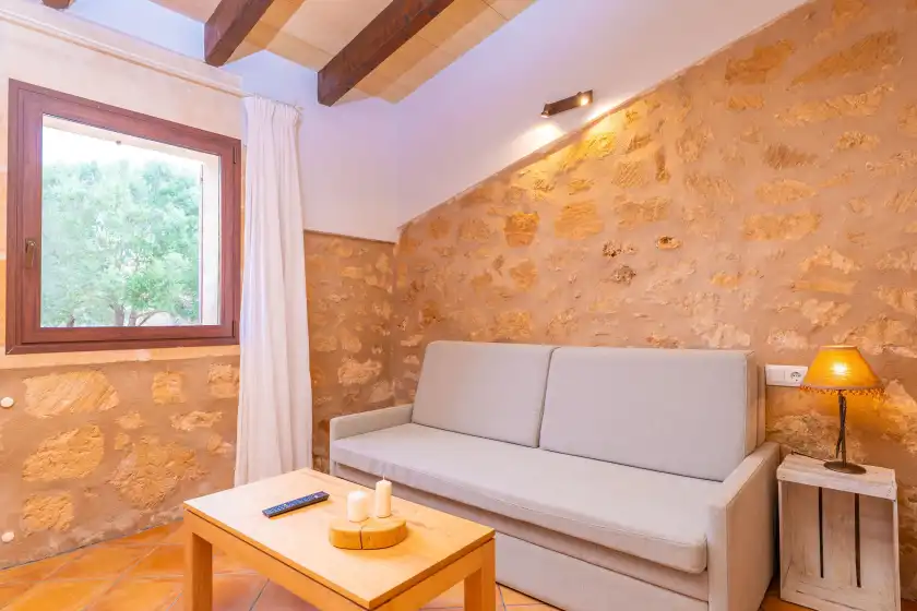Holiday rentals in Son rossinyol nou, Campos