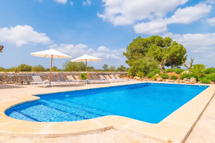 Holiday rentals in Son rossinyol nou, Campos