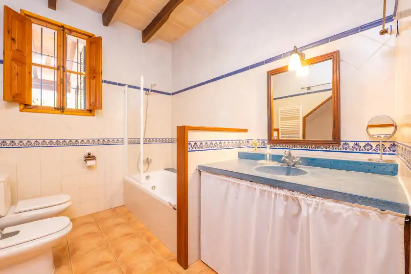 Holiday rentals in Son rossinyol nou, Campos