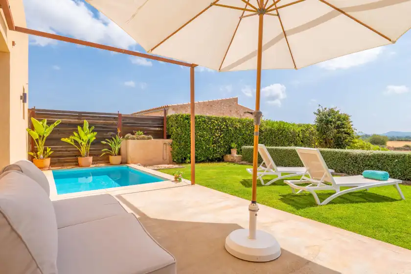 Holiday rentals in Son rossinyol nou (ses figueretes), Campos
