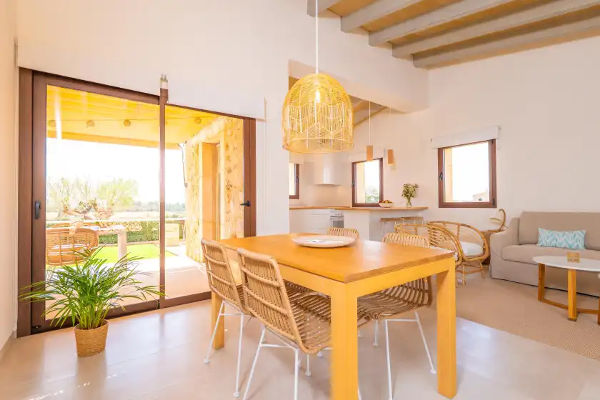 Holiday rentals in Son rossinyol nou (ses figueretes), Campos