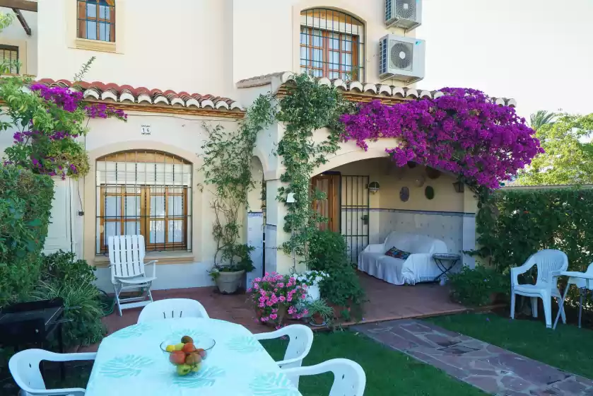 Holiday rentals in Mirall,