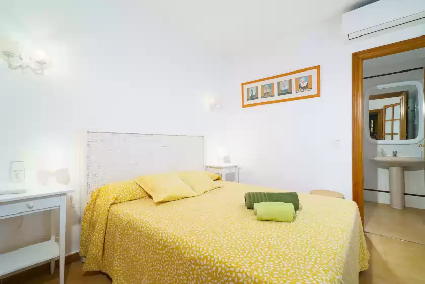Holiday rentals in Mirall,