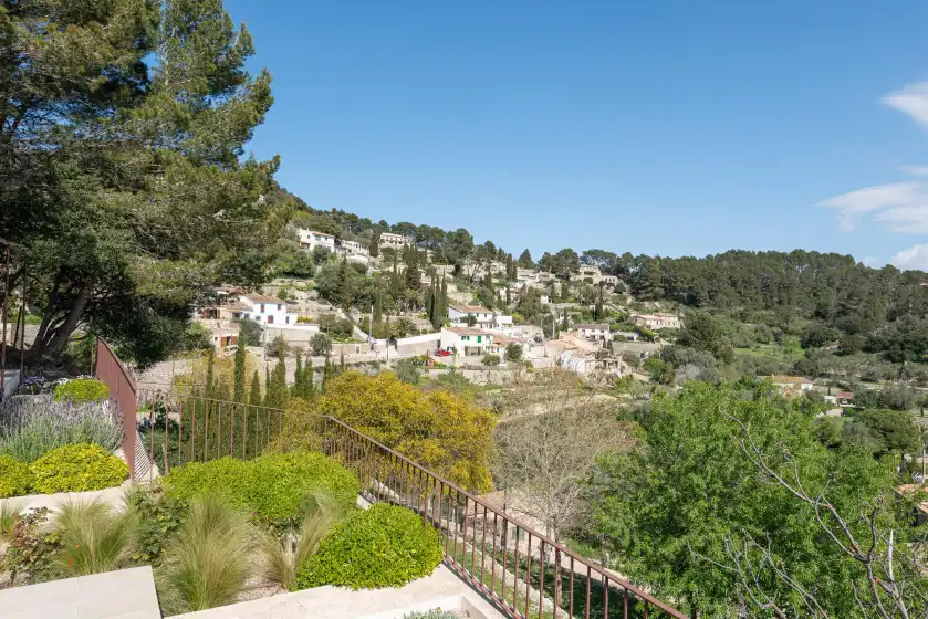 Holiday rentals in Can cabellut, Galilea