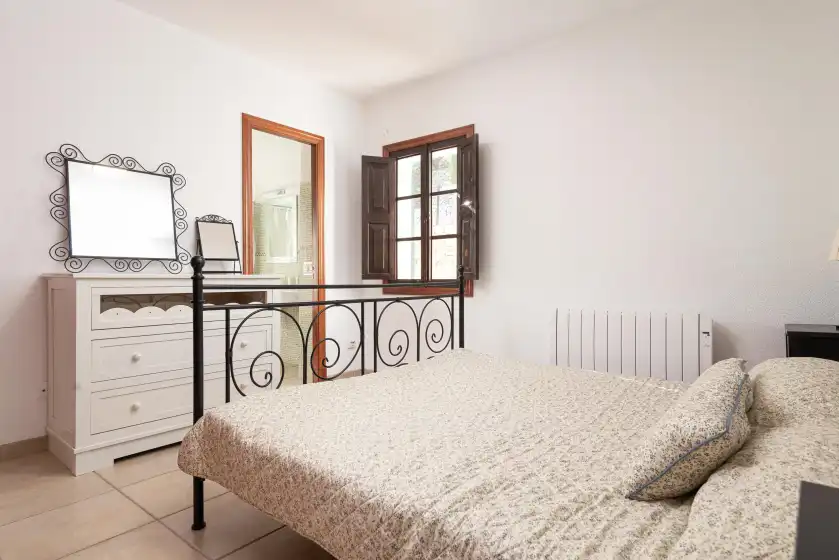 Holiday rentals in Can cabellut, Galilea