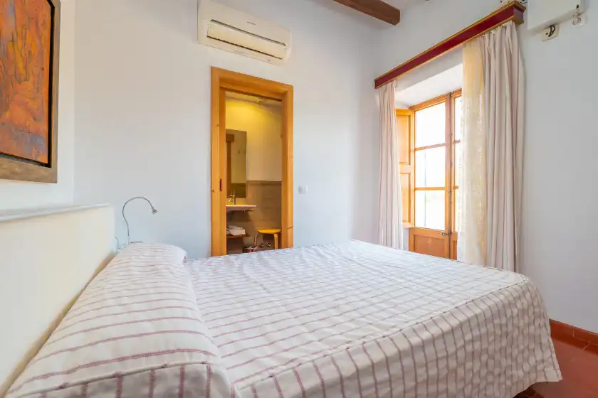 Holiday rentals in Son corcó, Consell